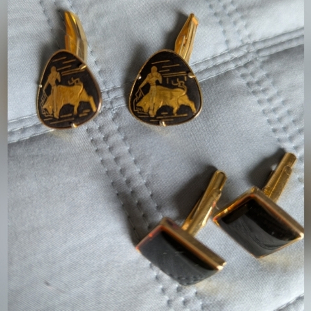 CLEARANCE Gold and Black Bull Design Cufflinks